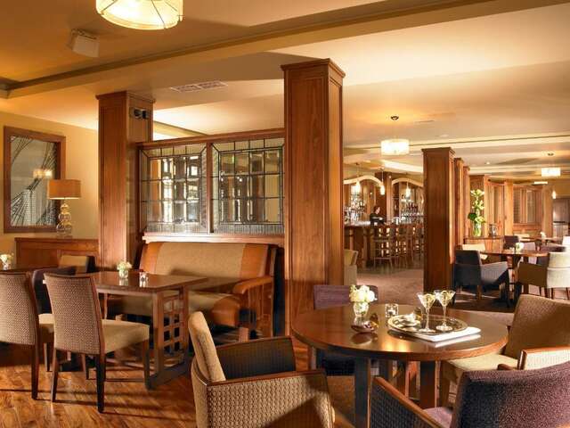 Отель Amber Springs Hotel Гори-15