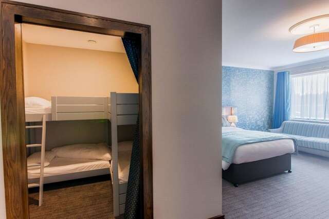 Отель Amber Springs Hotel Гори-9